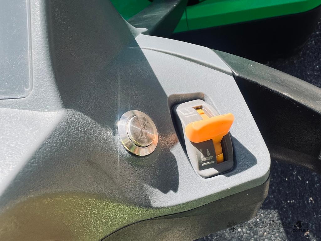 Lithium Stacker